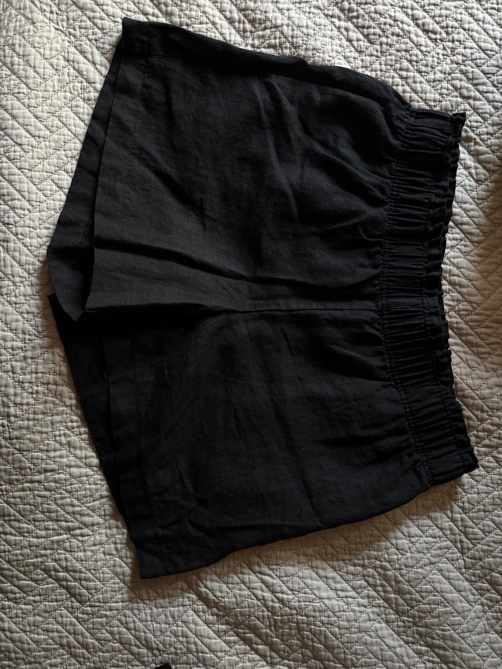 Quince Black High-Waist Elastic-Waist Linen Shorts